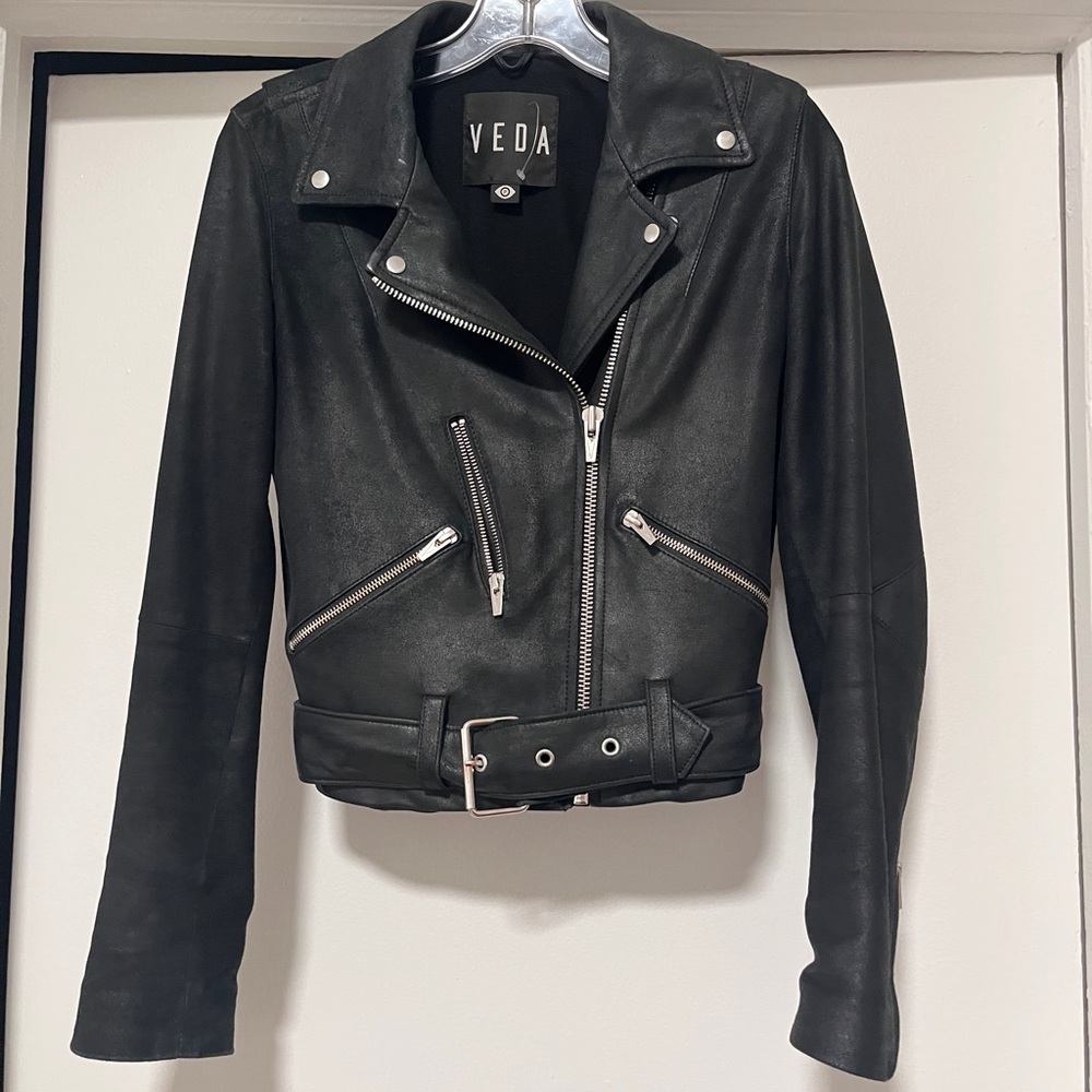 VEDA Black Leather Motorcycle Jacket